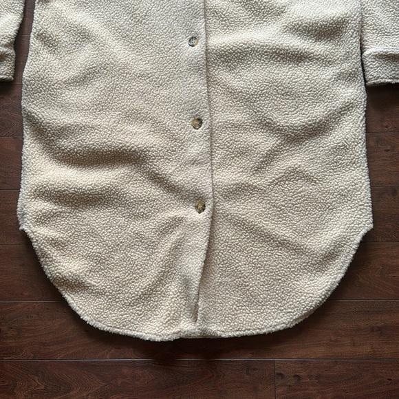 Noisy May Margot Longline Shacket - Irish Cream - Picture 3 of 5